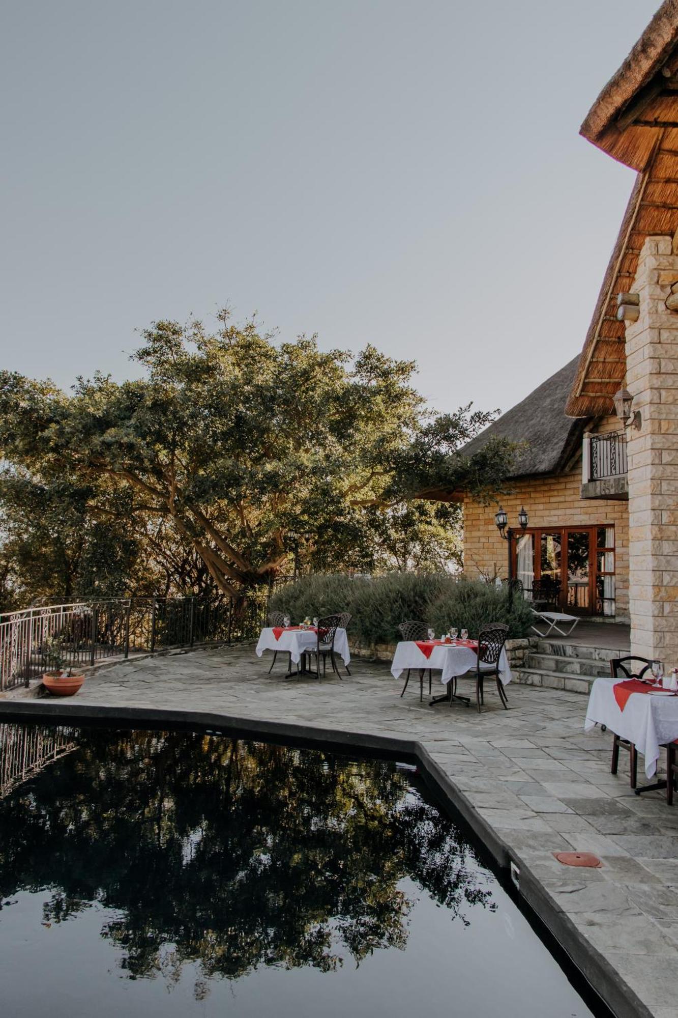 Inkungu Lodge Champagne Valley Exteriér fotografie