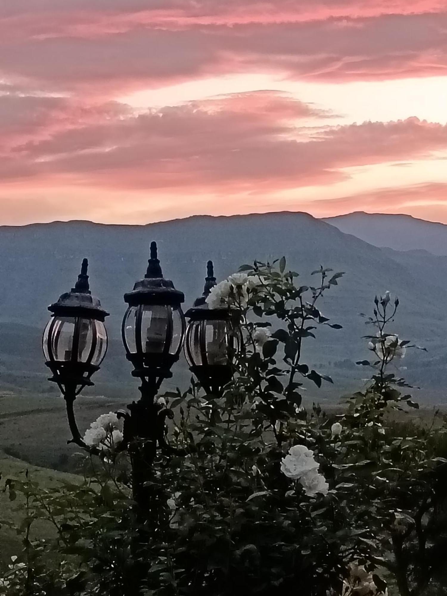 Inkungu Lodge Champagne Valley Exteriér fotografie