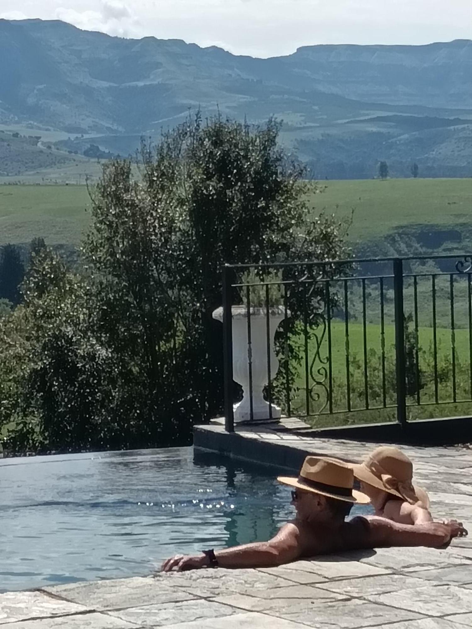 Inkungu Lodge Champagne Valley Exteriér fotografie