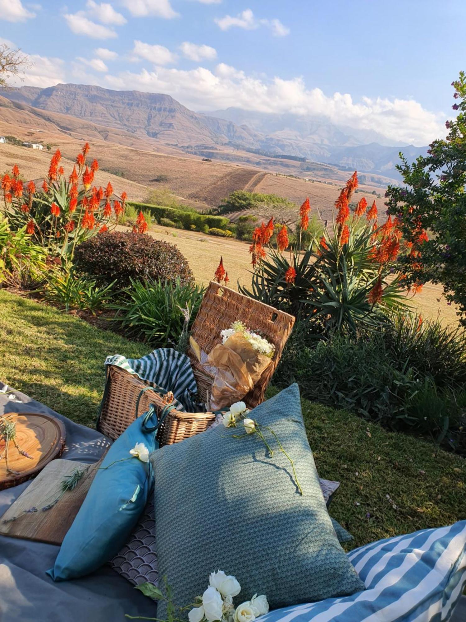 Inkungu Lodge Champagne Valley Exteriér fotografie