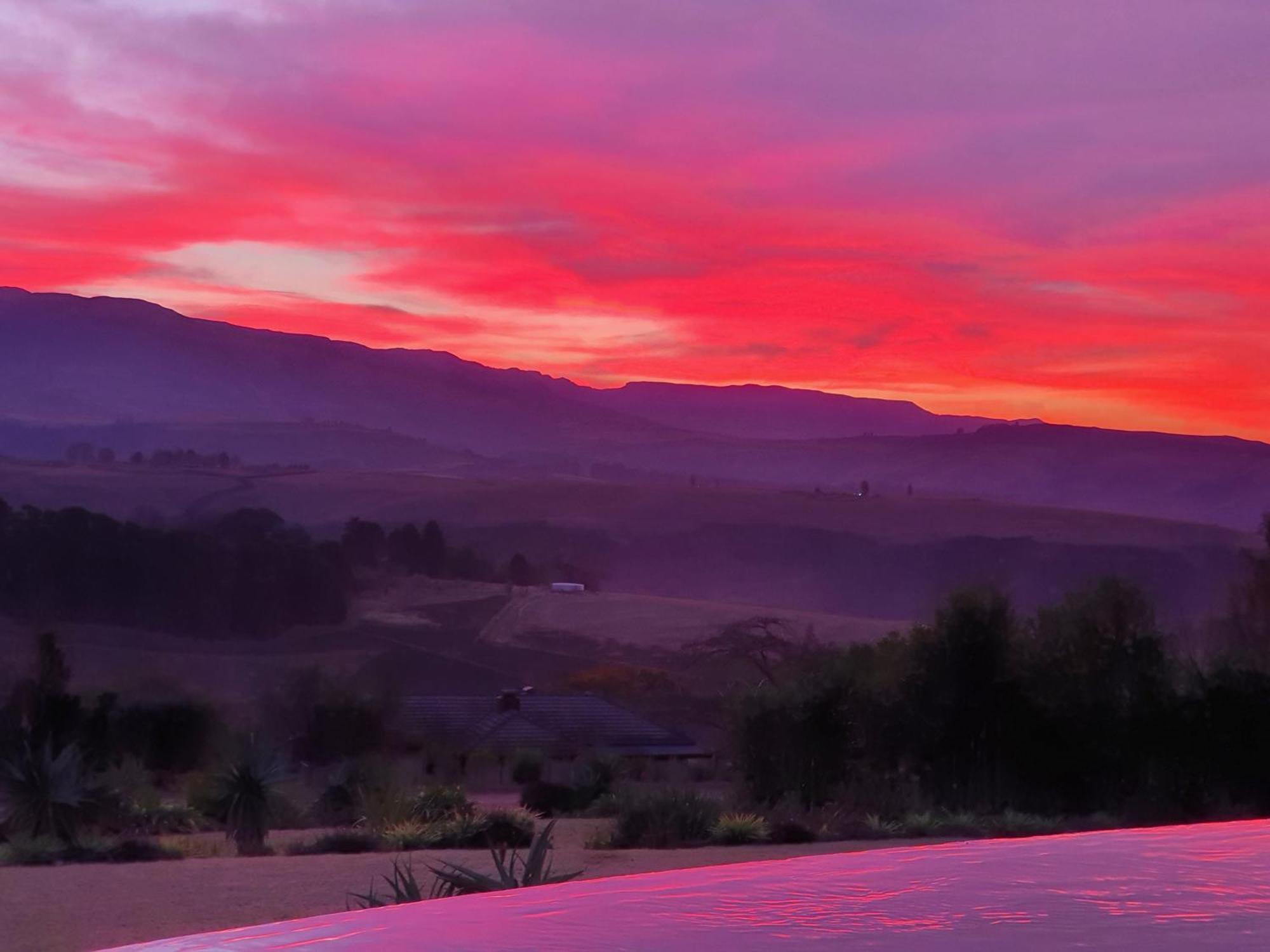 Inkungu Lodge Champagne Valley Exteriér fotografie