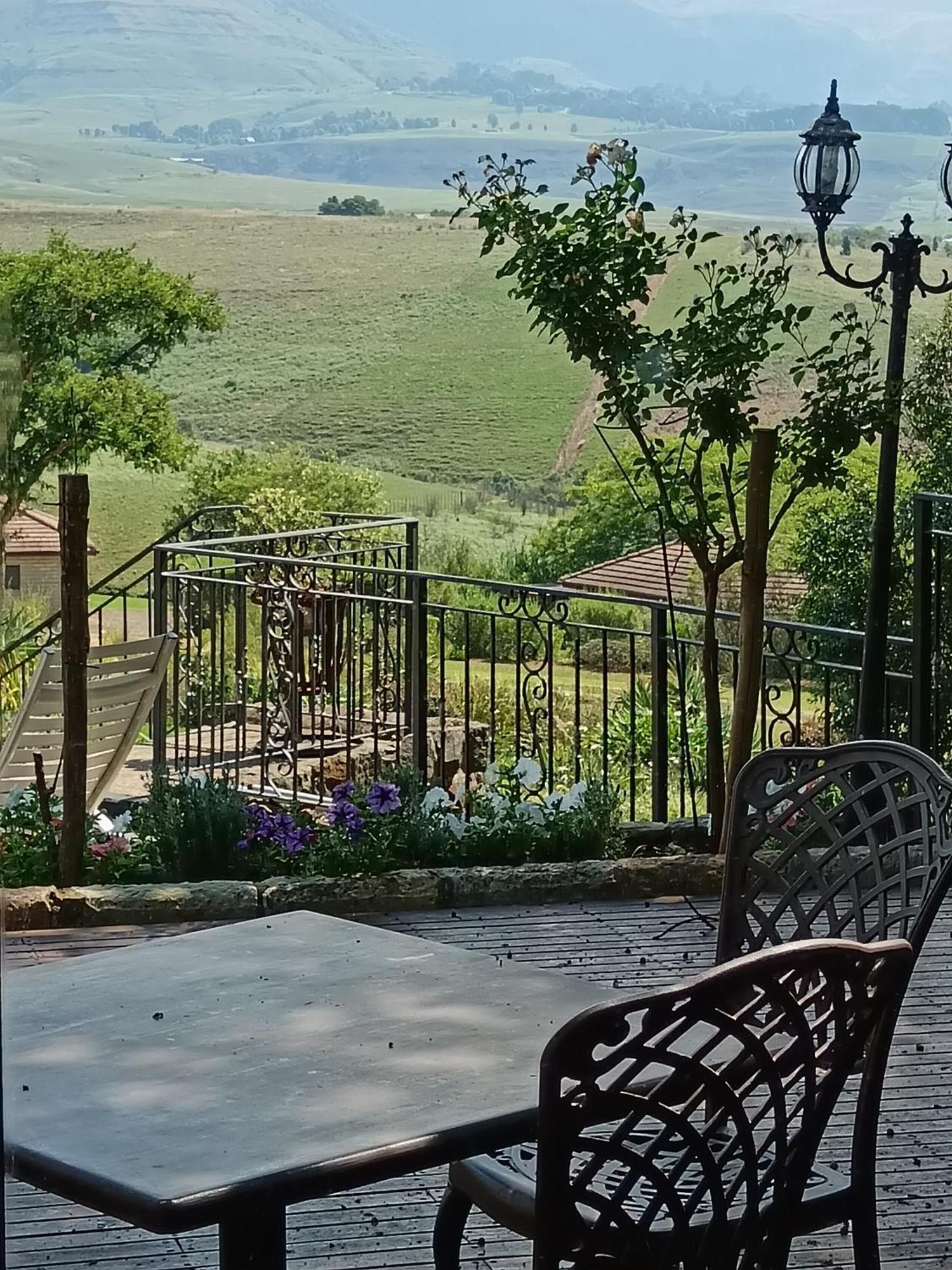 Inkungu Lodge Champagne Valley Exteriér fotografie