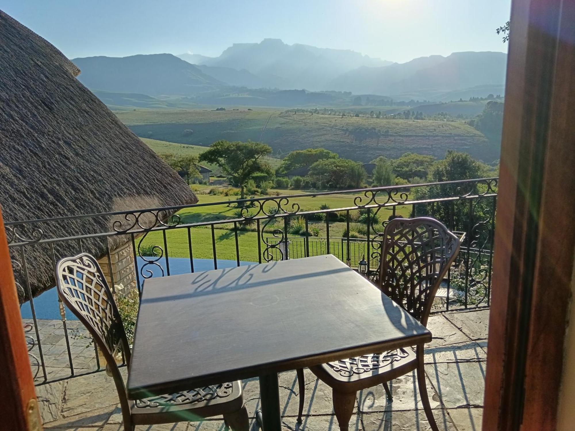 Inkungu Lodge Champagne Valley Exteriér fotografie